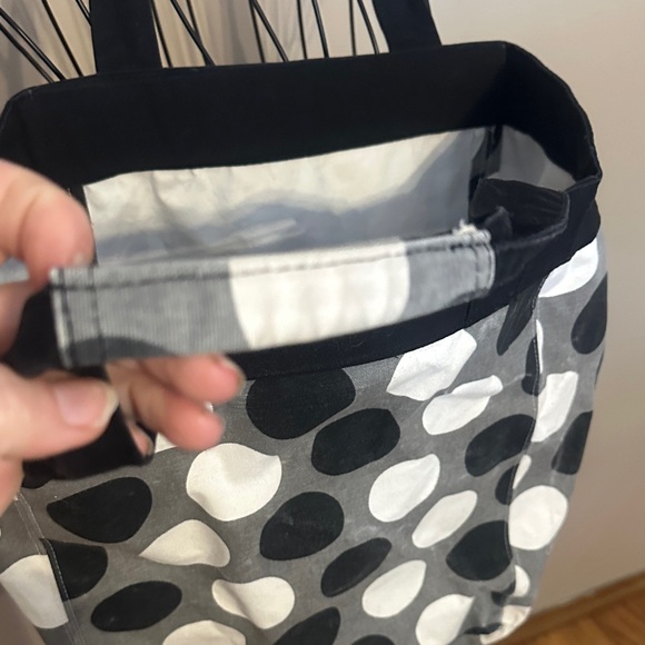 Thirty-One Black and White Polka Dot Tote - Picture 6 of 8